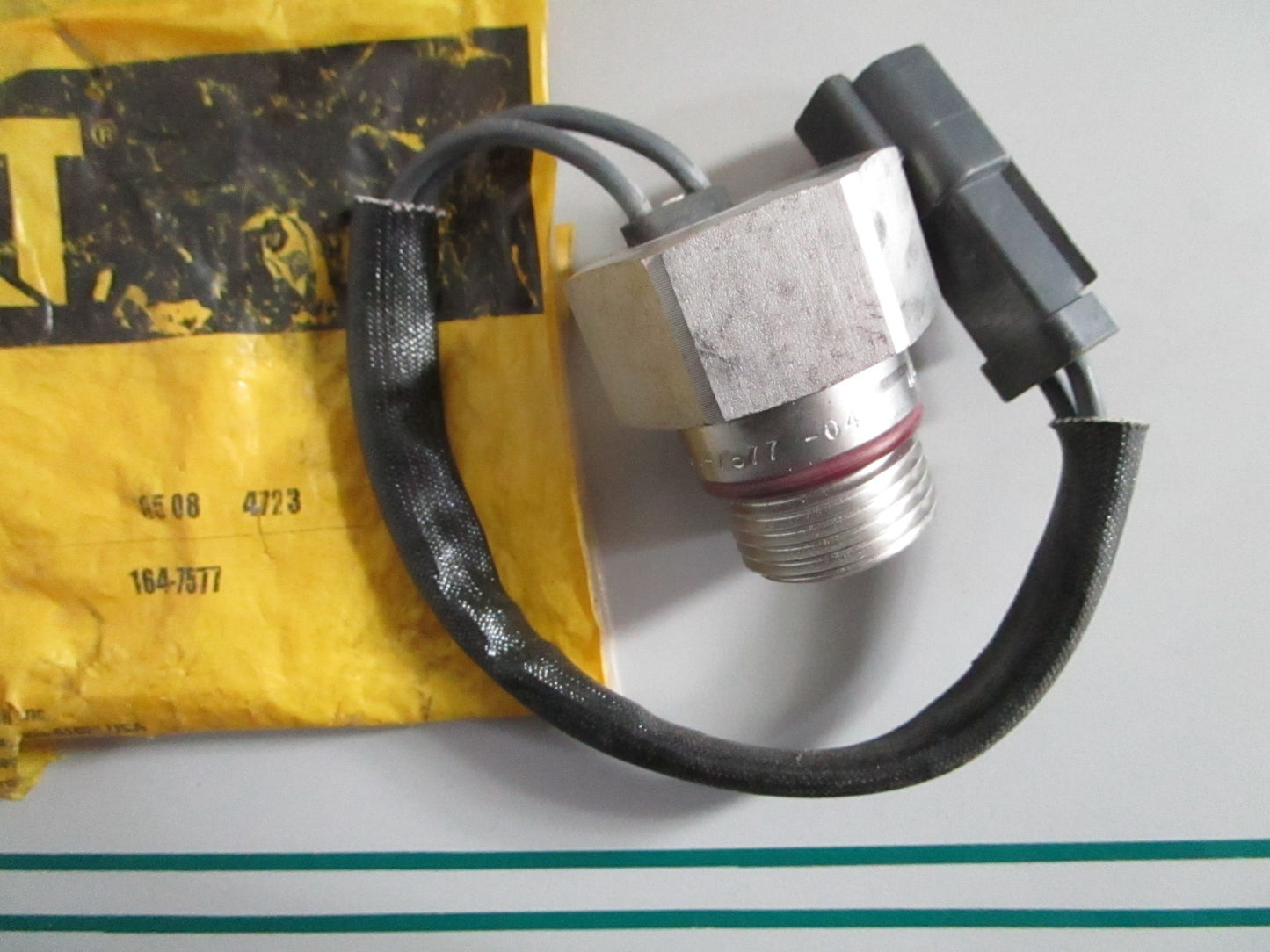 NEW OEM 164-7577 CAT Pressure Switch 0820