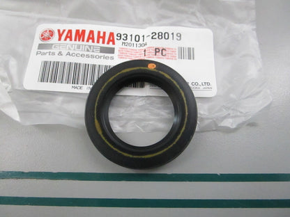NEW OEM 93101-28019-00 Yamaha Oil Seal 0810