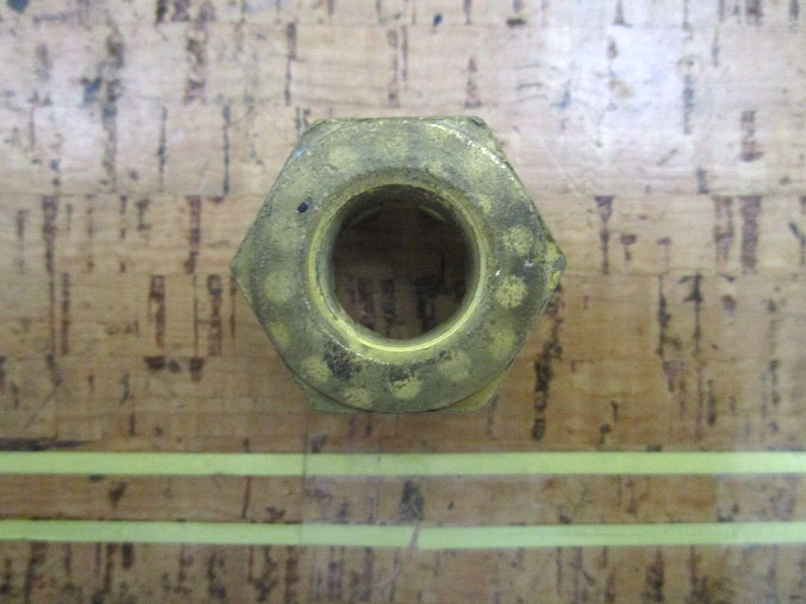 *NEW OEM* 0750 OMC Johnson Evinrude PROPELLER NUT 320569 0320569