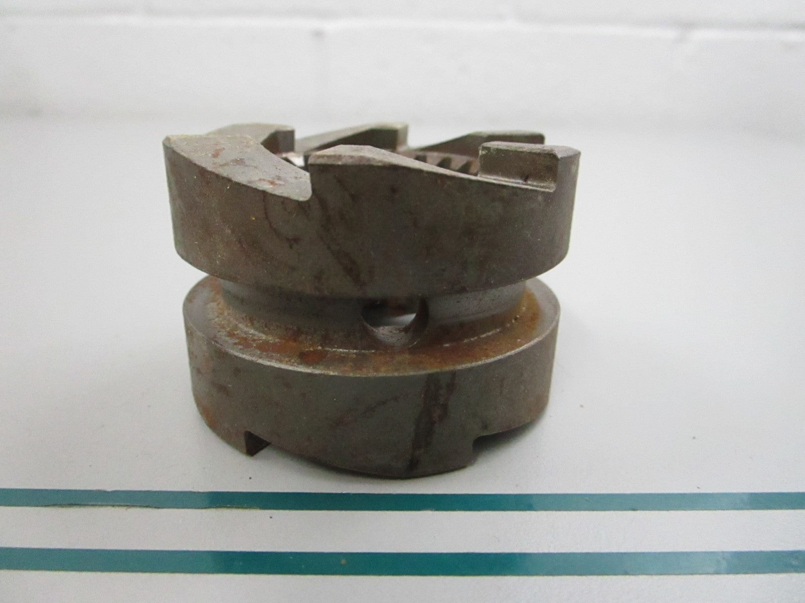 NEW OEM 52-37963 Mercury Quicksilver Clutch Dog 0810