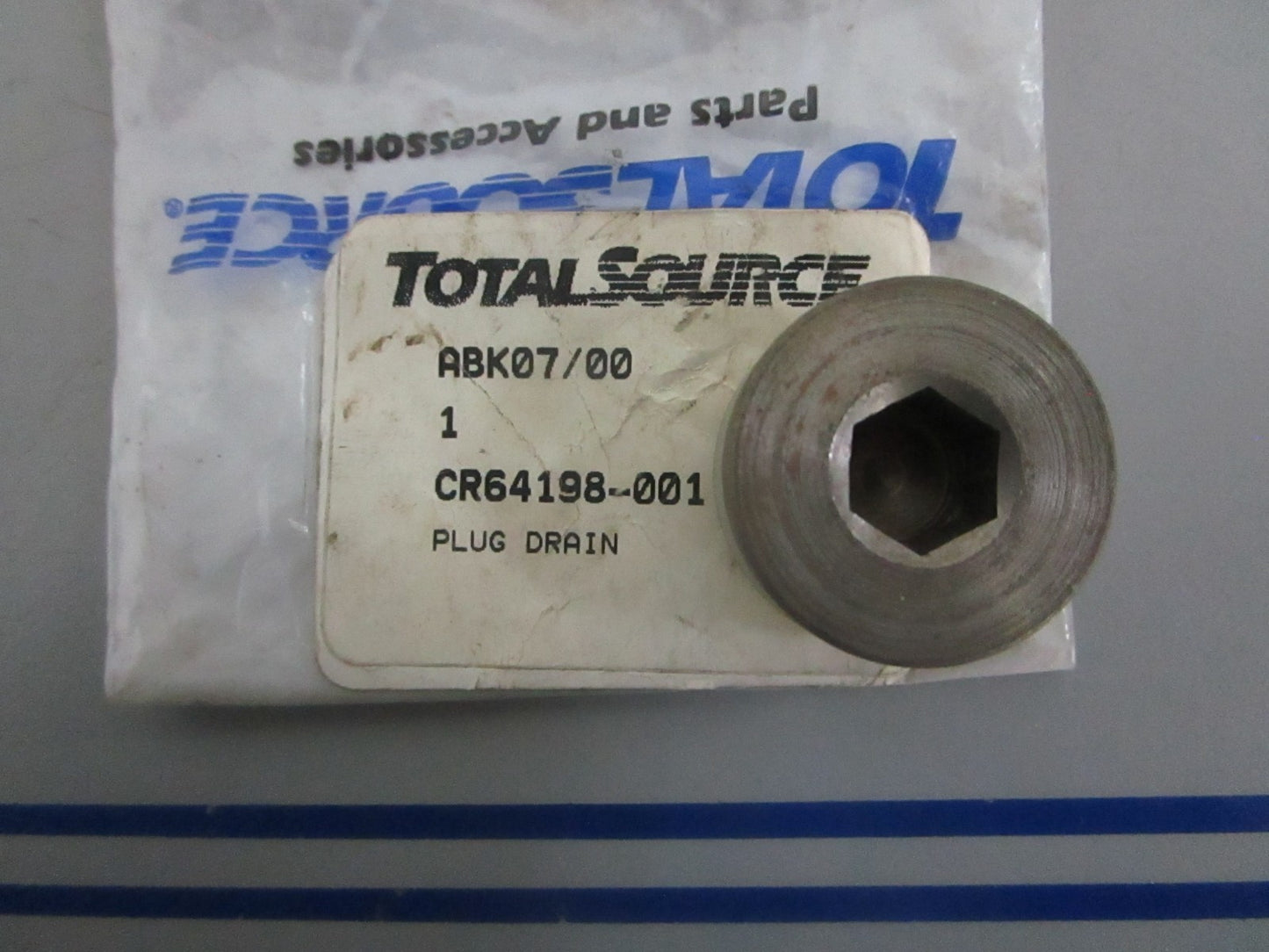 NEW CR64198-001 Total Source Drain Plug For: Crown 0820