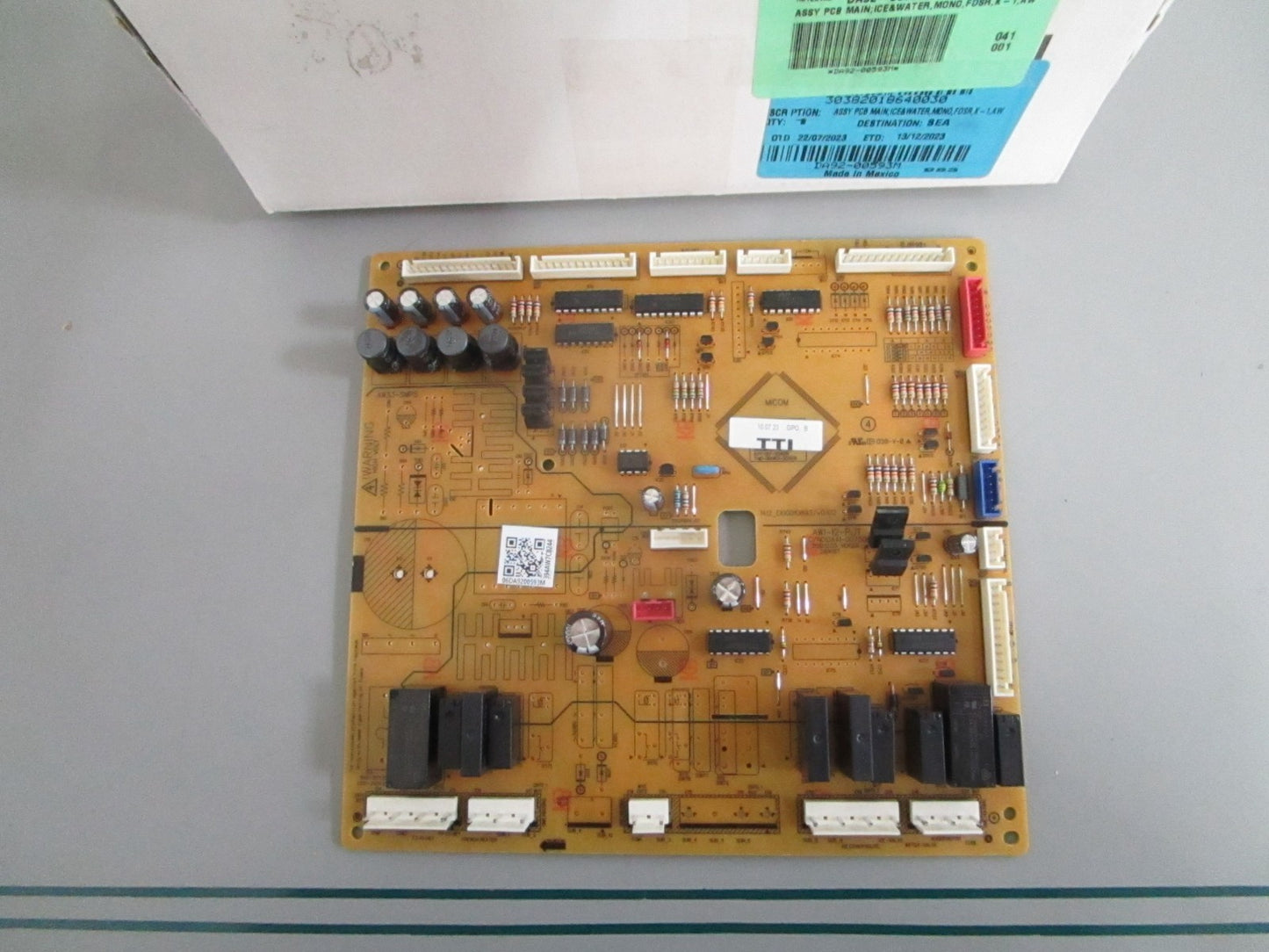 NEW OEM DA92-00593M Samsung Main Control Board 0820