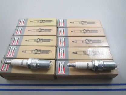 *NEW* (LOT OF 10) 0810 Champion Spark Plug RS17YX