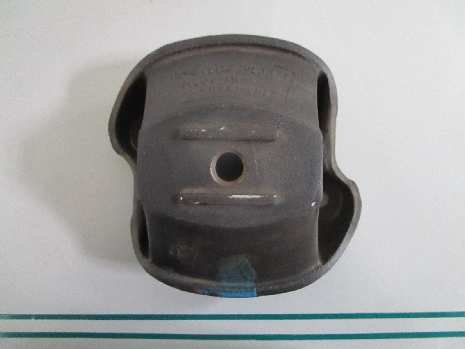 NEW OEM 1152410813 Mercedes-Benz Engine Mount 0820