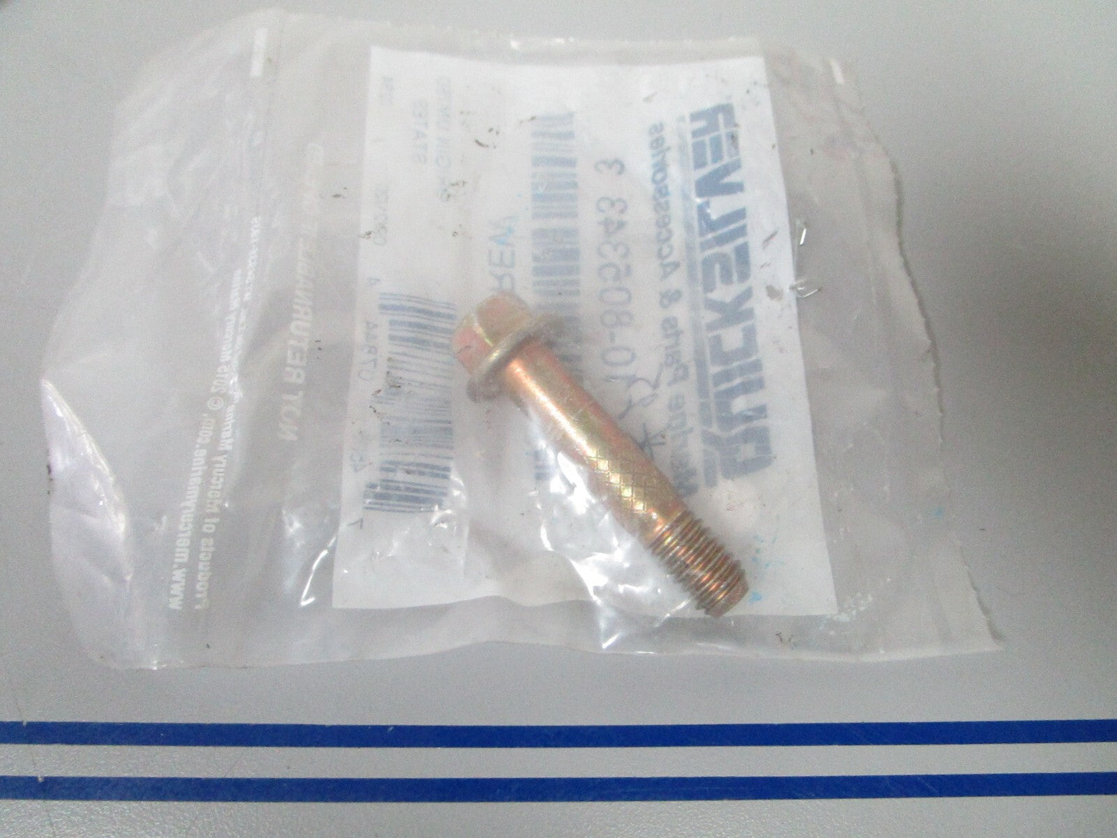 *NEW OEM* 0810 Mercury Quicksilver Screw 10-805343 3