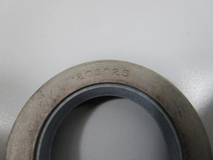 NEW OEM (LOT OF 4) 203025 National Oil Seal 0810