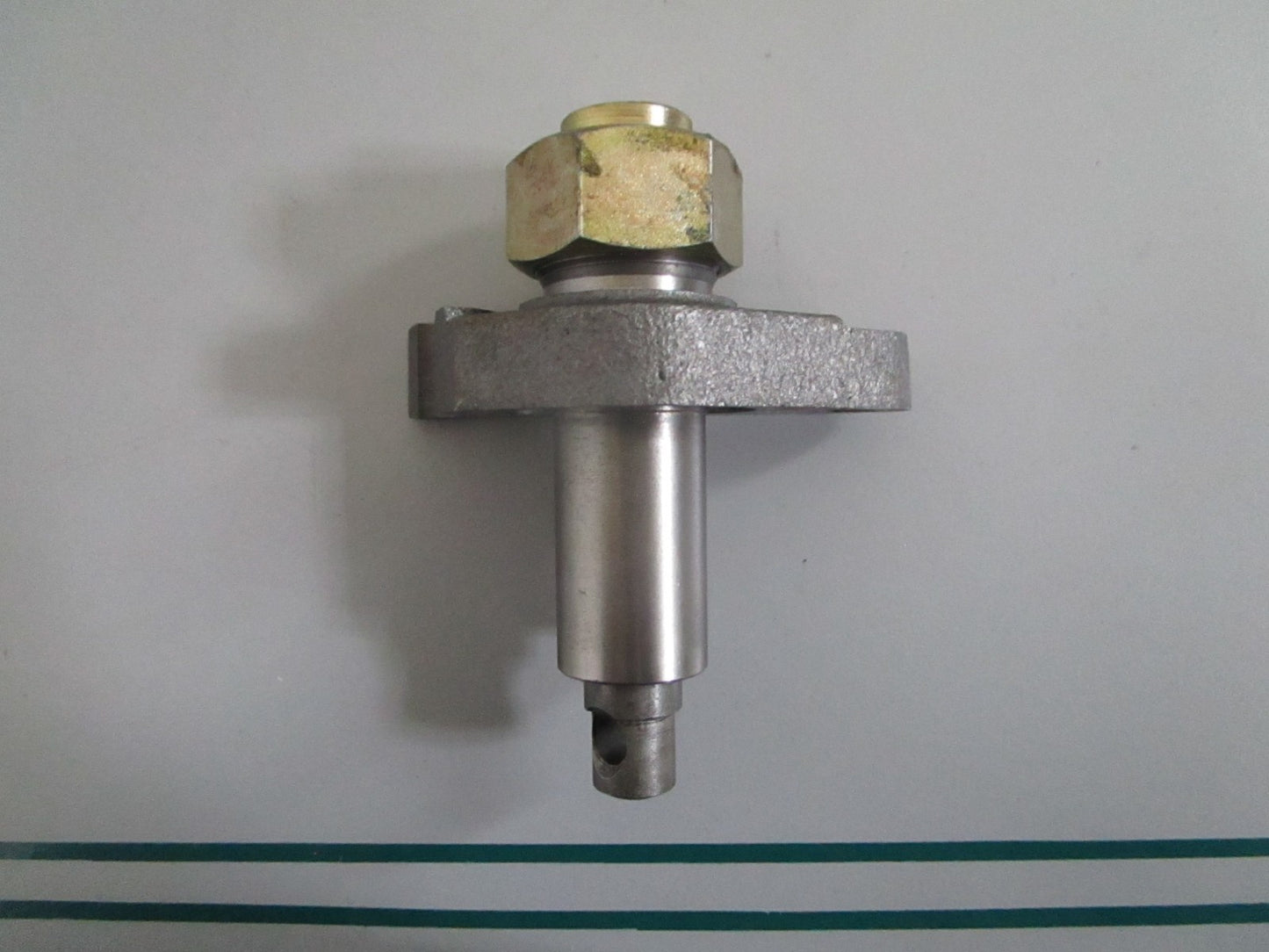 NEW OEM 1300500311 Mercedes-Benz Chain Tensioner 0820