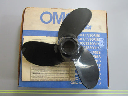 *NEW OEM* 0820 OMC Johnson Evinrude 8×5½ Propeller 315858 0315858