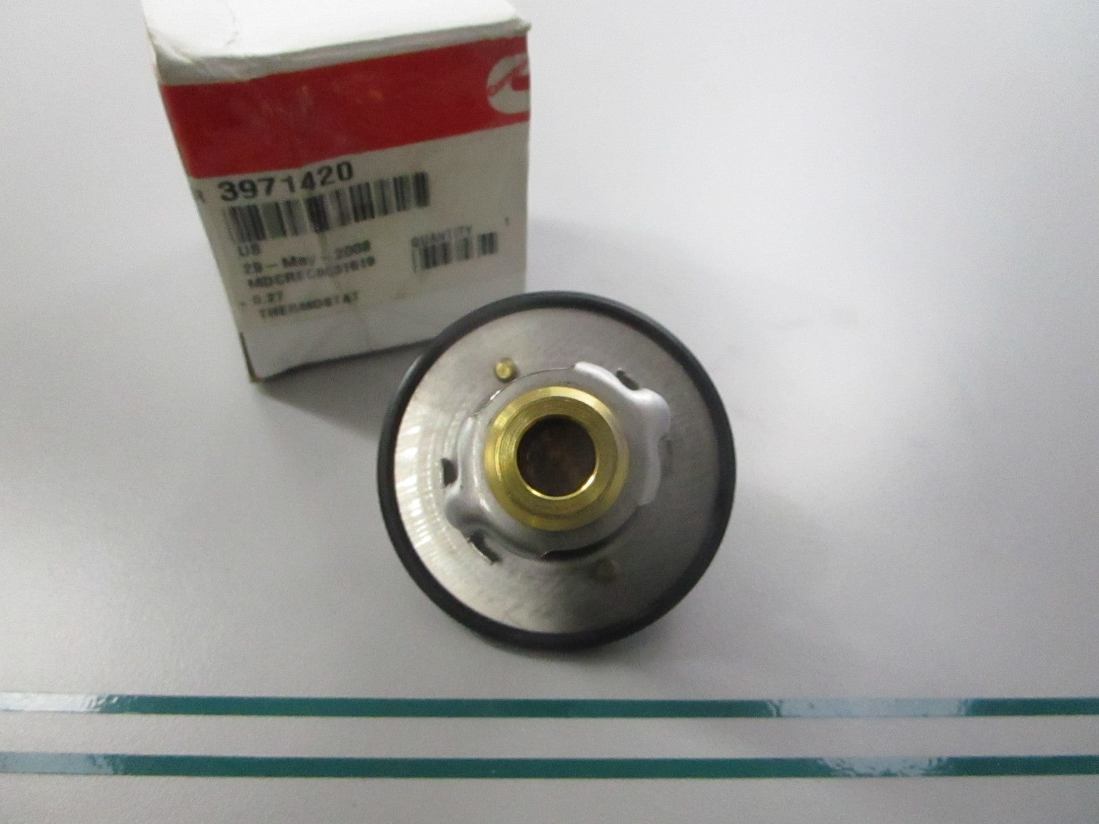 NEW OEM 3971420 Cummins Thermostat 0810