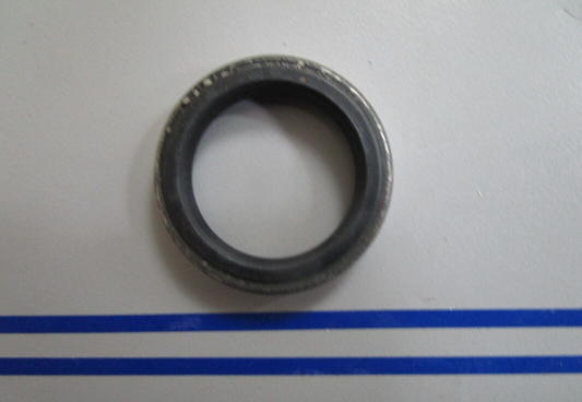 *NEW OEM* 0720 OMC Johnson Evinrude Oil Seal 321467 0321467