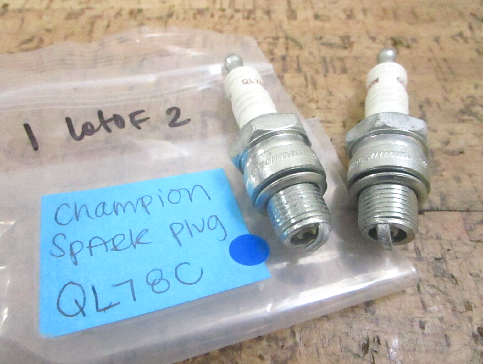 *NEW* (LOT OF 2) 0780 Champion Spark Plug QL78C