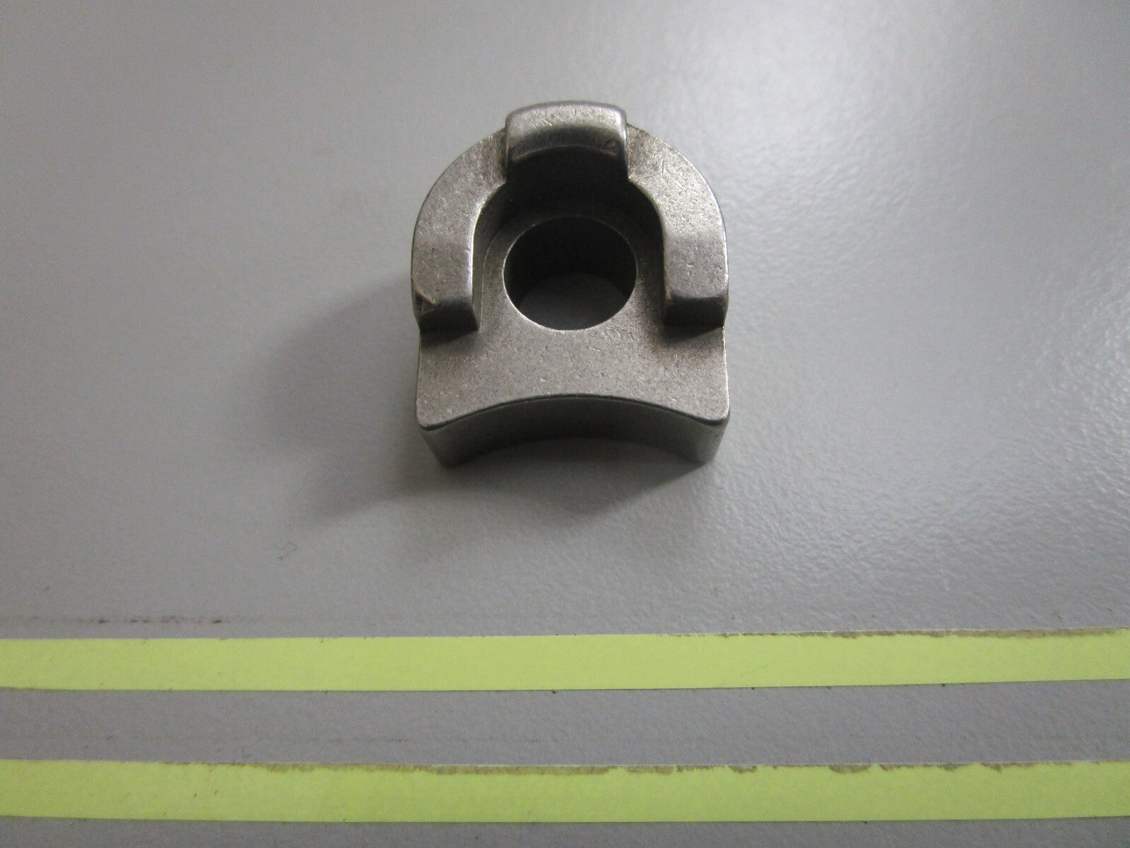 *NEW OEM* 0810 Volvo Penta Clamp 833878