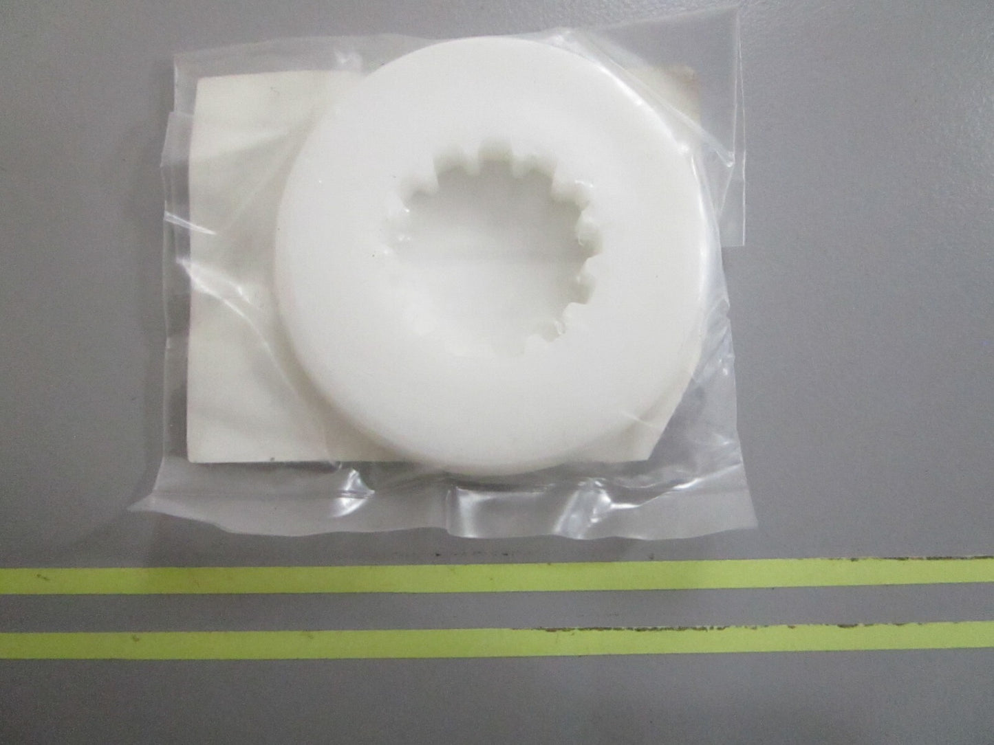 *NEW OEM* 0810 Tohatsu Propeller Stopper 353-64233-0