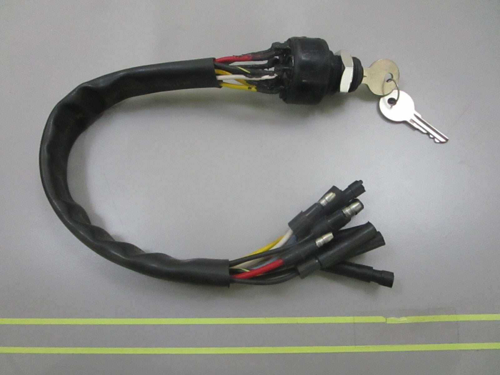 *NEW OEM* 0810 Mercury Quicksilver Key & Choke Assembly 87-88107A3