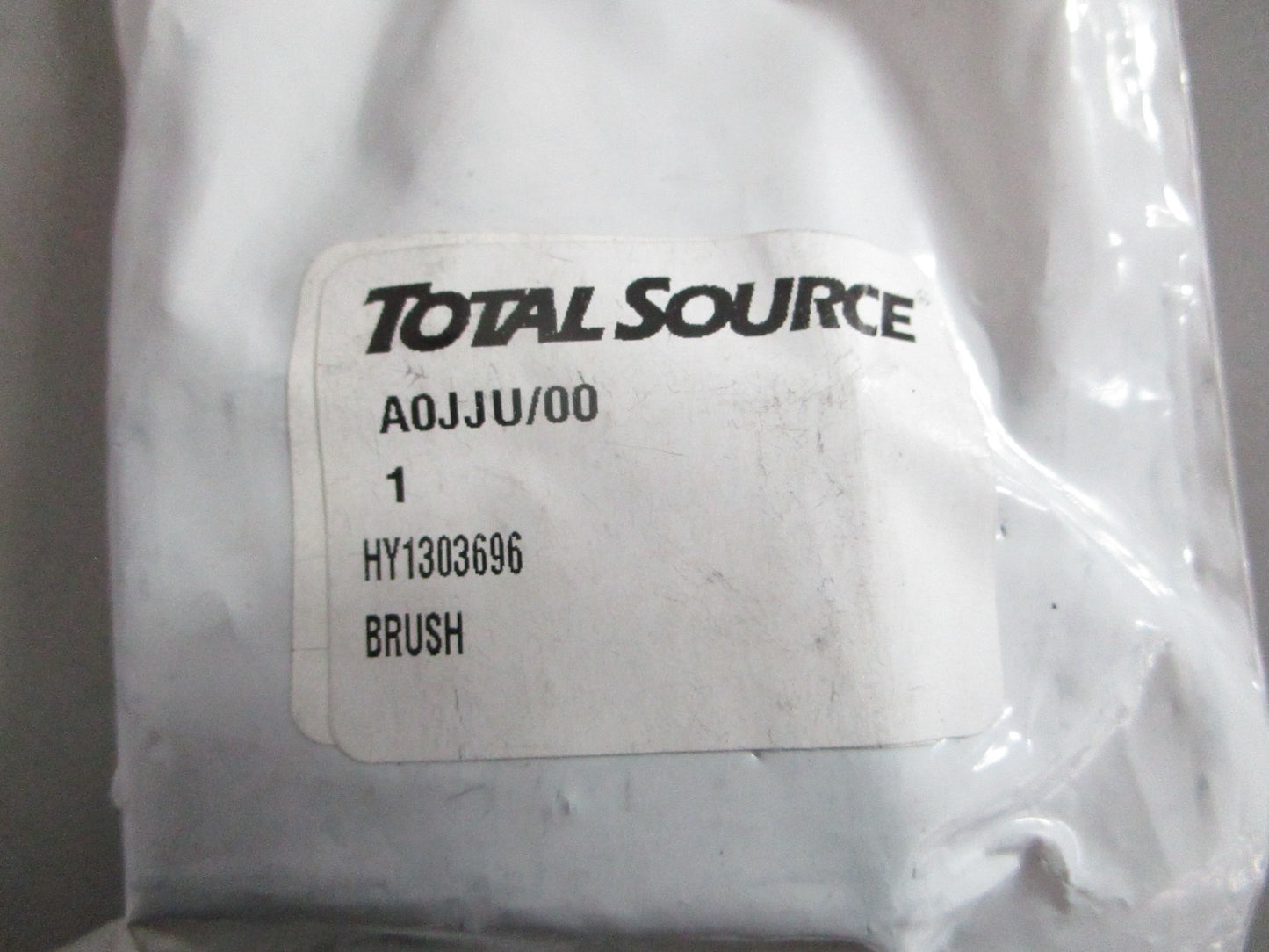 NEW HY1303696 Total Source Brush For: Hyster 0820
