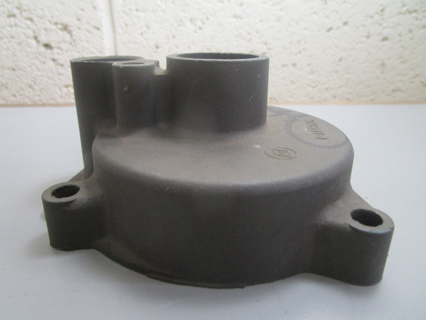 *NEW OEM* 0810 OMC Johnson Evinrude Water Pump Housing 319277 0319277