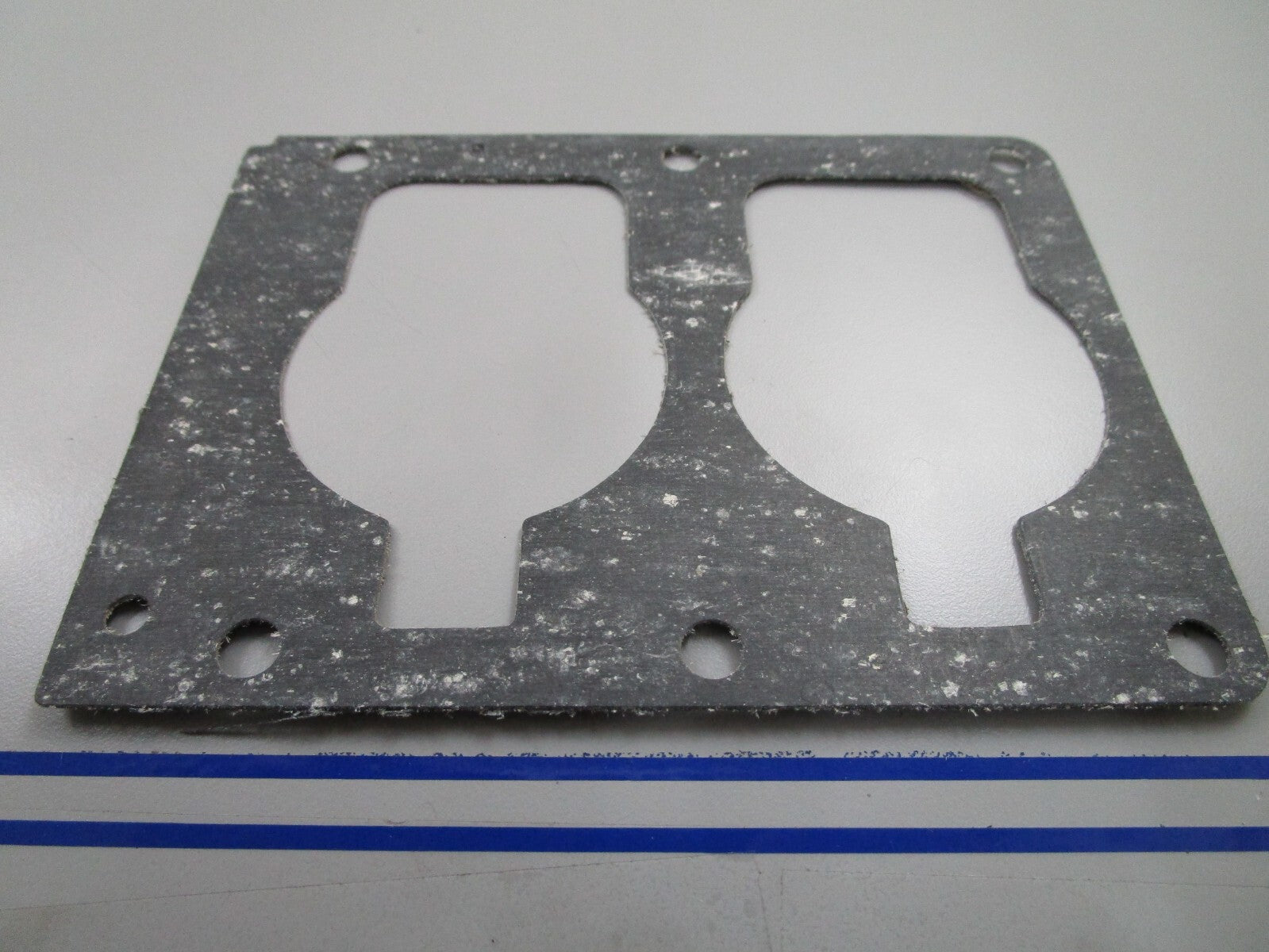 *NEW OEM* 0810 Mercury Quicksilver Gasket 27-21173