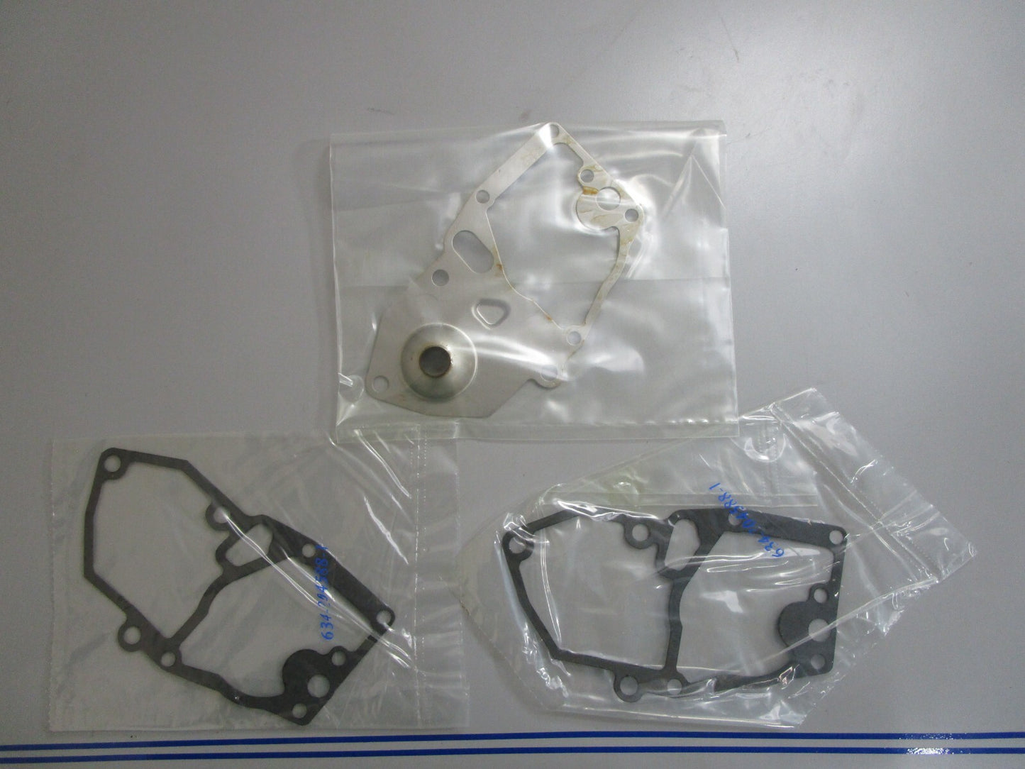 *NEW OEM* 0810 OMC Johnson Evinrude Baffle & Gasket 377070 0377070