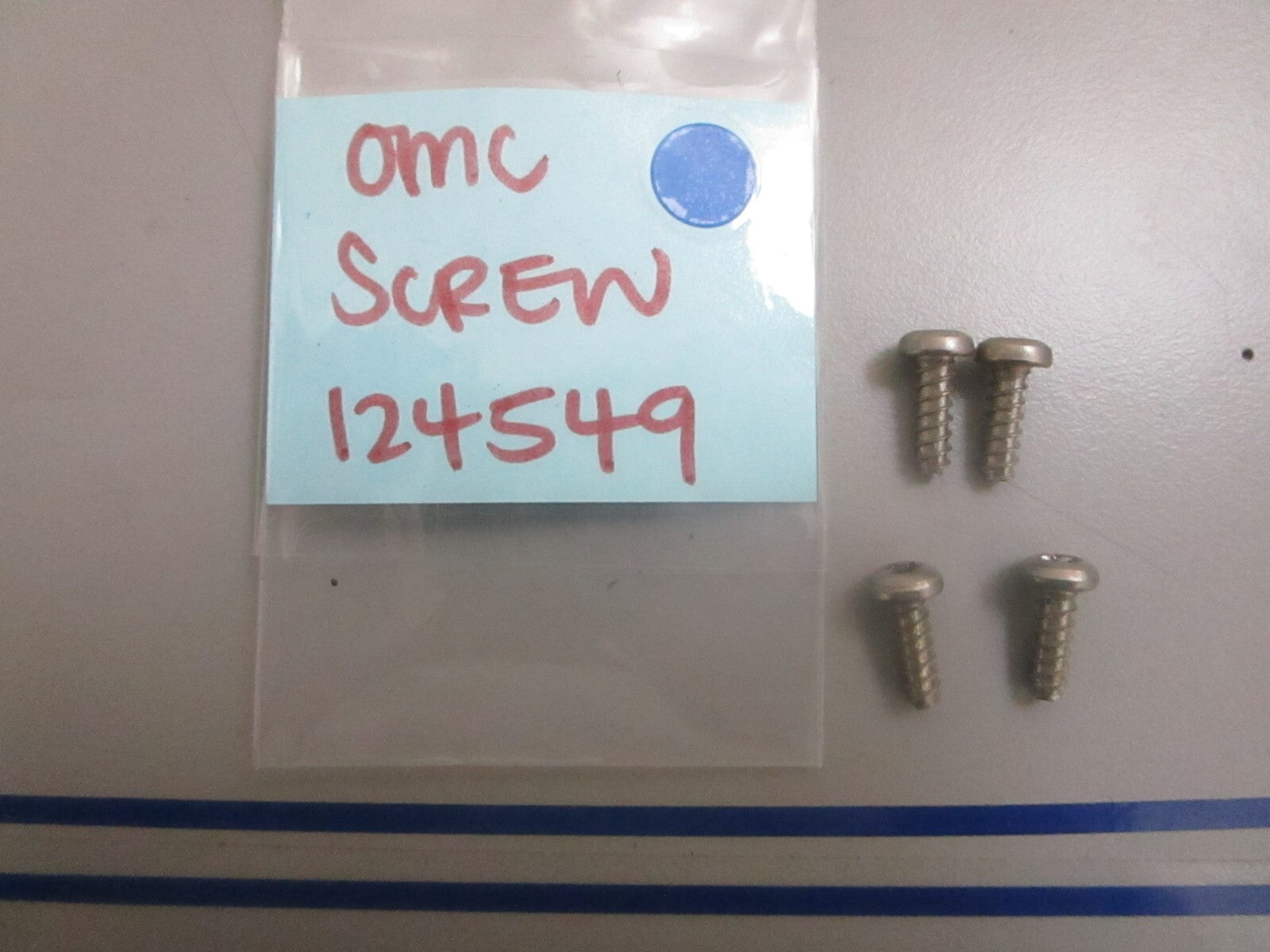 *NEW OEM* (LOT OF 4) 0810 OMC Johnson Evinrude Screw 124549 0124549