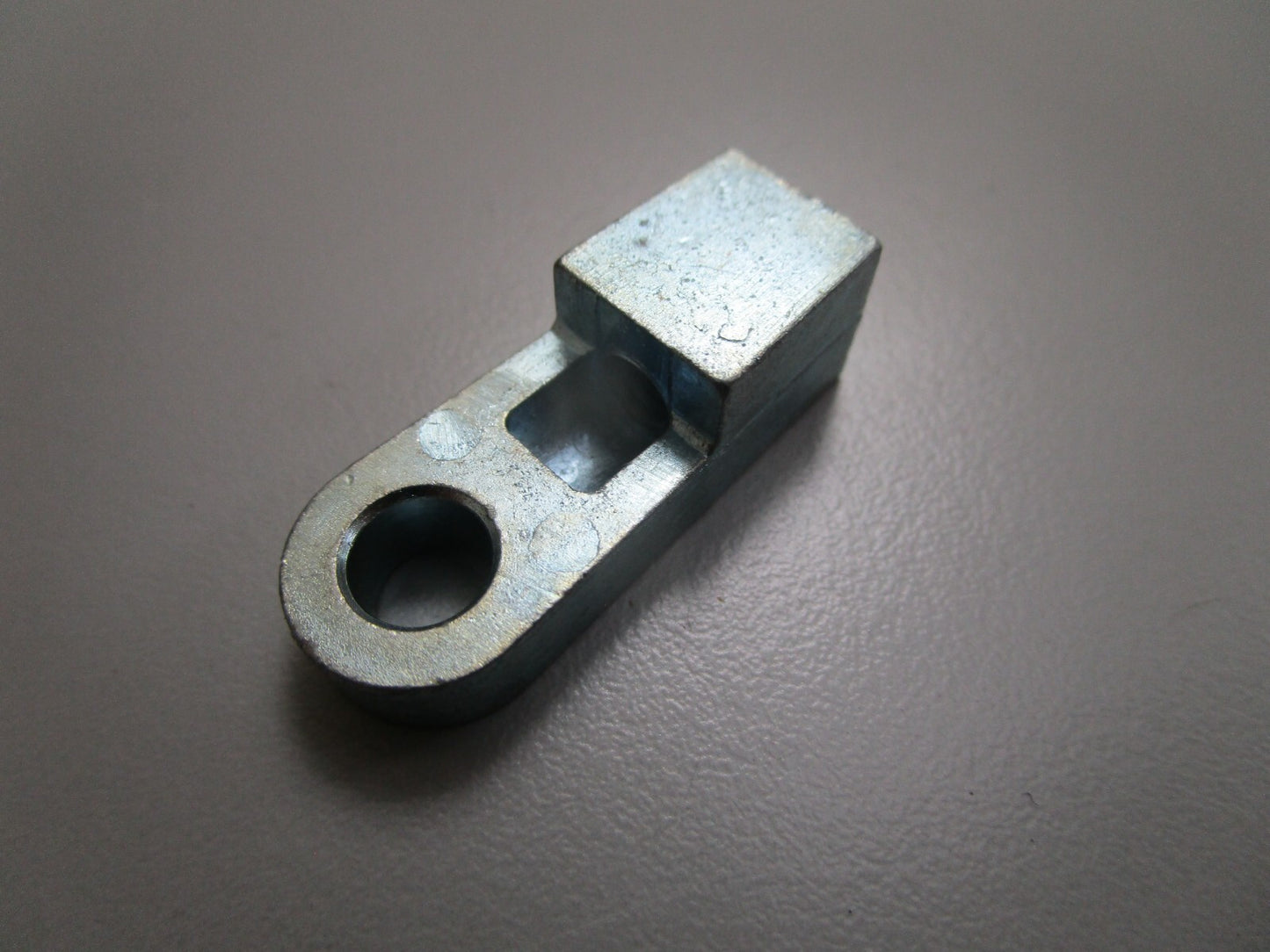 *NEW OEM* 0820 Mercury Quicksilver Connector F660141-1