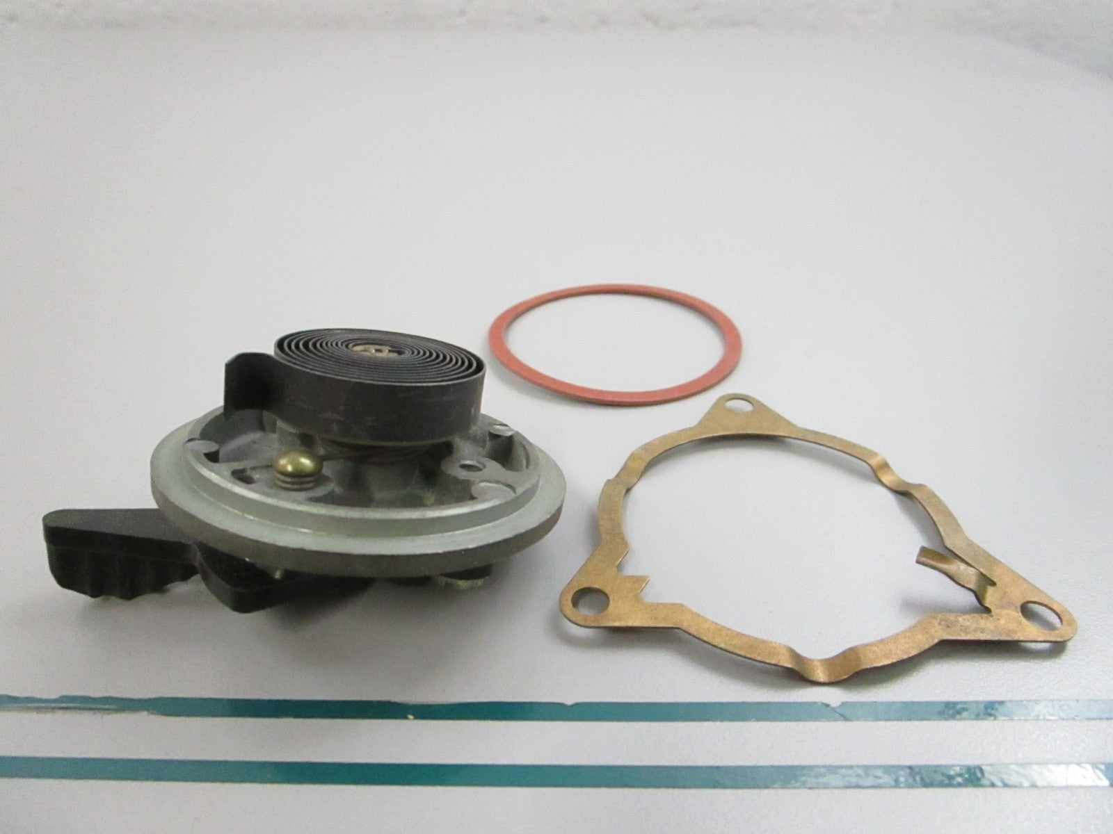 NEW OEM 378747 0378747 OMC Johnson Evinrude Choke Assembly 0810