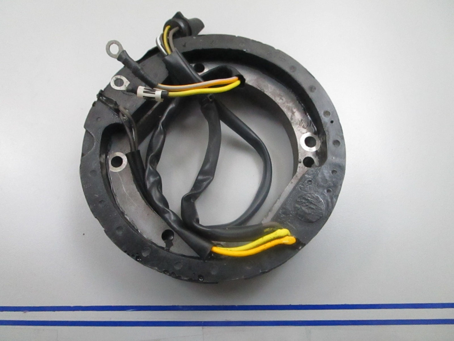 *NEW OEM* 0810 OMC Johnson Evinrude Stator 583837 0583837