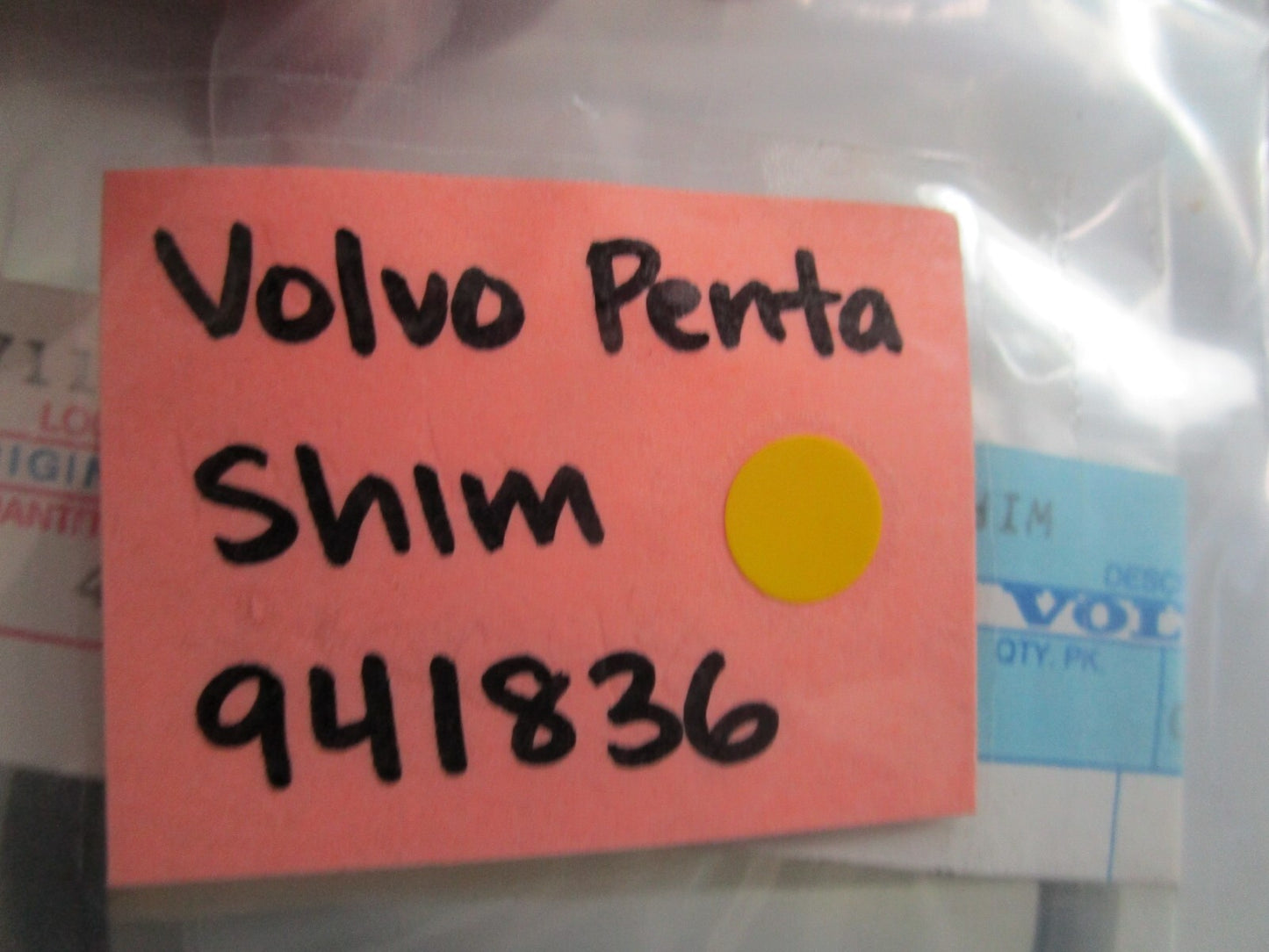 *NEW OEM* 0810 Volvo Penta Shim 941836