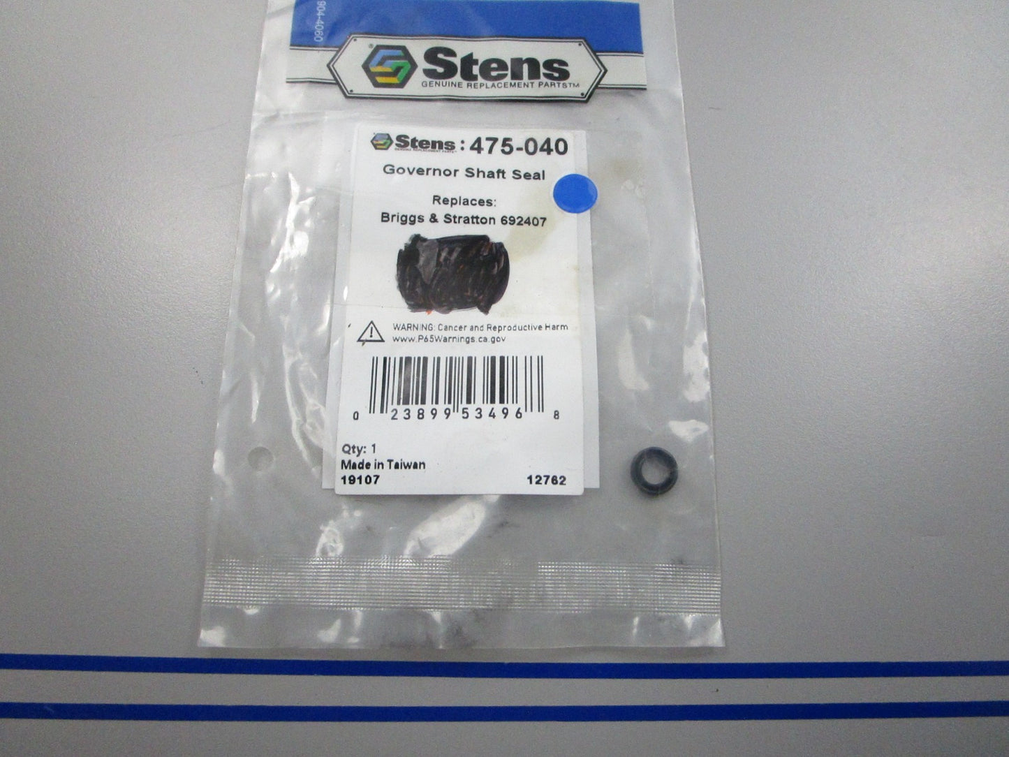 NEW 475-040 Replaces: Briggs & Stratton 692407 Stens Oil Seal 0810
