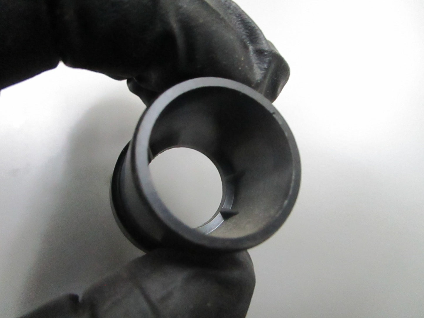 *NEW OEM* 0810 OMC Johnson Evinrude Thermostat Sleeve 337533 0337533