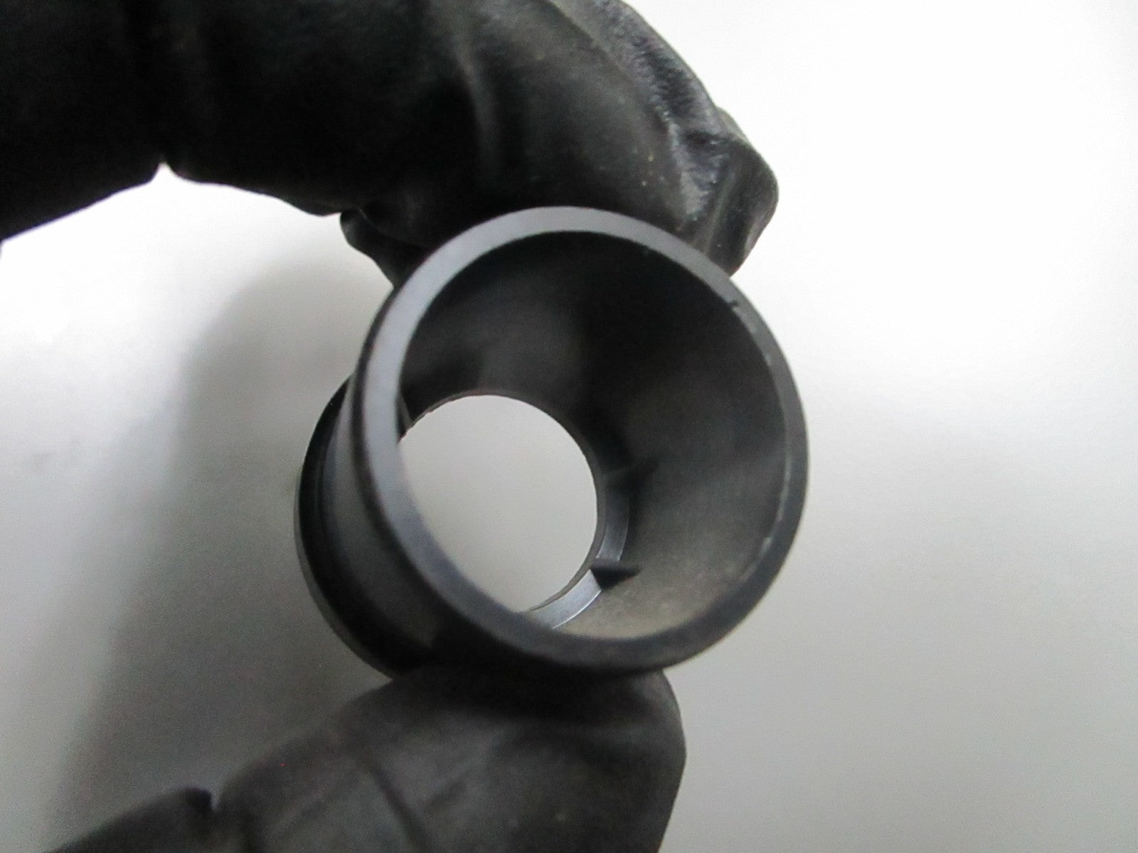 *NEW OEM* 0810 OMC Johnson Evinrude Thermostat Sleeve 337533 0337533