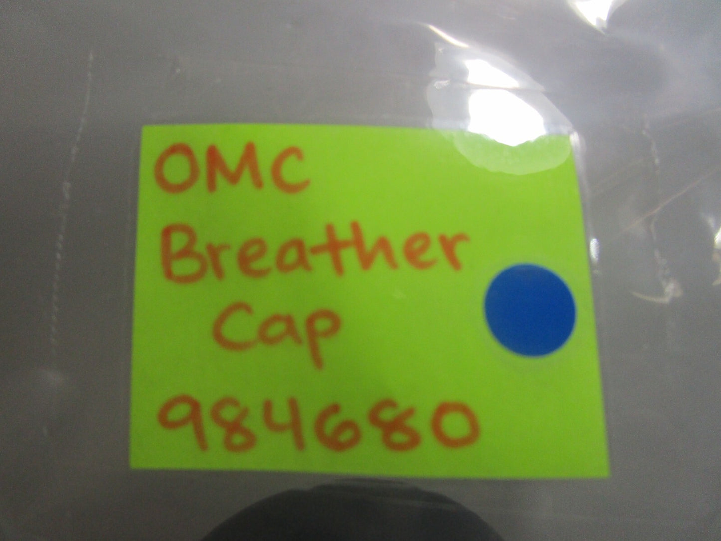 *NEW OEM* 0810 OMC Johnson Evinrude Breather Cap 984680 984680
