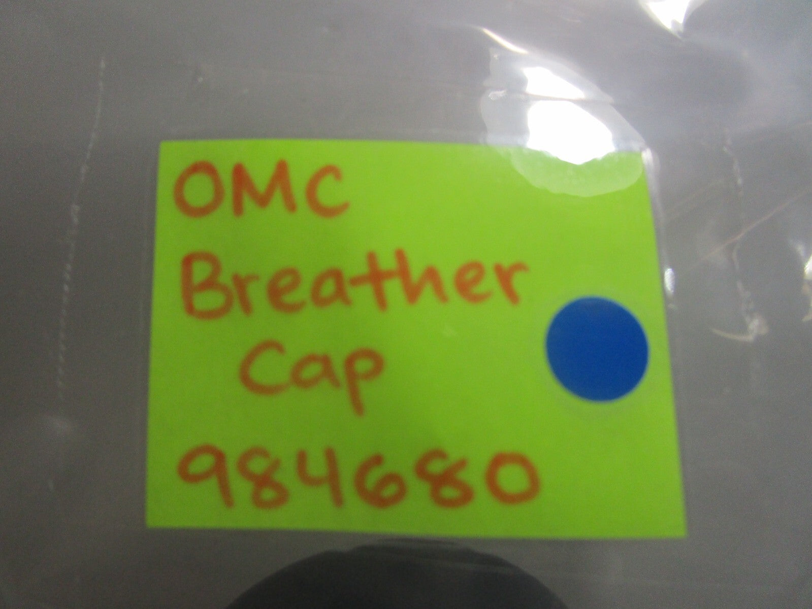 *NEW OEM* 0810 OMC Johnson Evinrude Breather Cap 984680 984680
