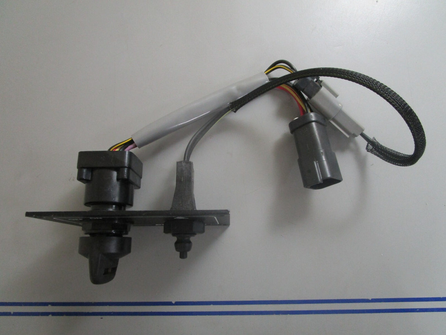 *NEW OEM* 0810 OMC Johnson Evinrude Ignition Switch Dual Engine 779544 0779544