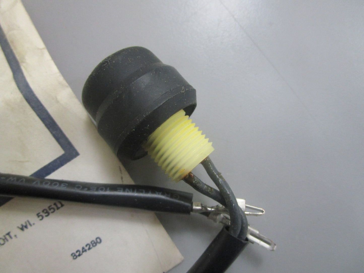 *NEW OEM* 0810 OMC Johnson Evinrude Kill Switch Assembly 386547 0386547