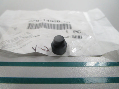 NEW OEM 679-14966-00-00 Yamaha Carburetor Rubber Cap 0810