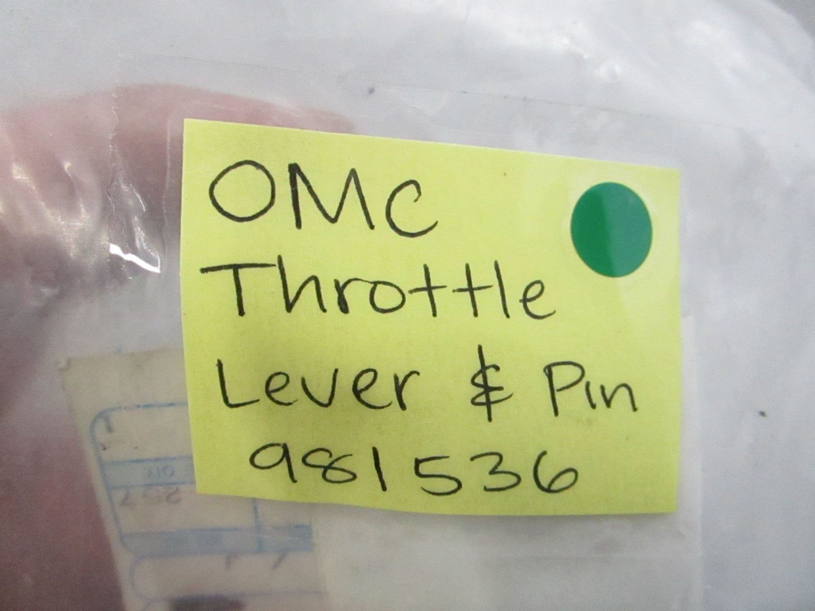 NEW OEM 981536 0981536 OMC Johnson Evinrude Lever & Pin 0810