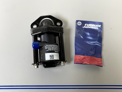 *NEW OEM* 0670 Johnson Evinrude 02' - 05' 200 225 250 hp STBD Fuel Injector Ay