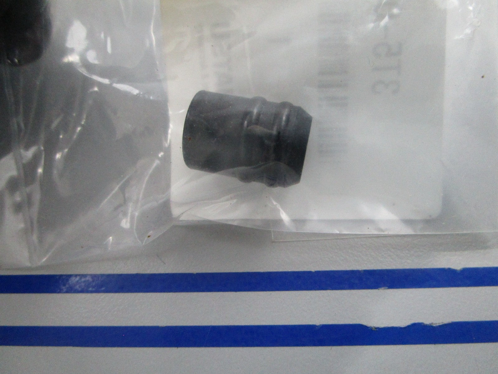 NEW OEM 3T5-04319-0 3T5043190 Tohatsu Pipe Grommet 0810