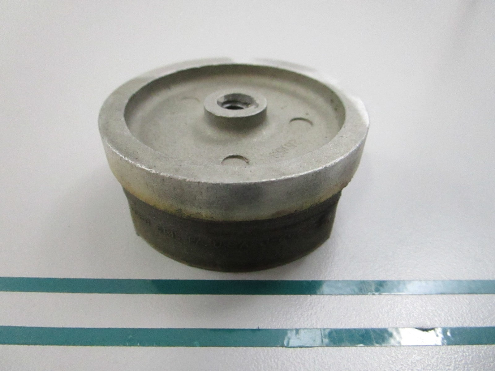NEW OEM 33976 Mercury Quicksilver Rubber Mount 0810