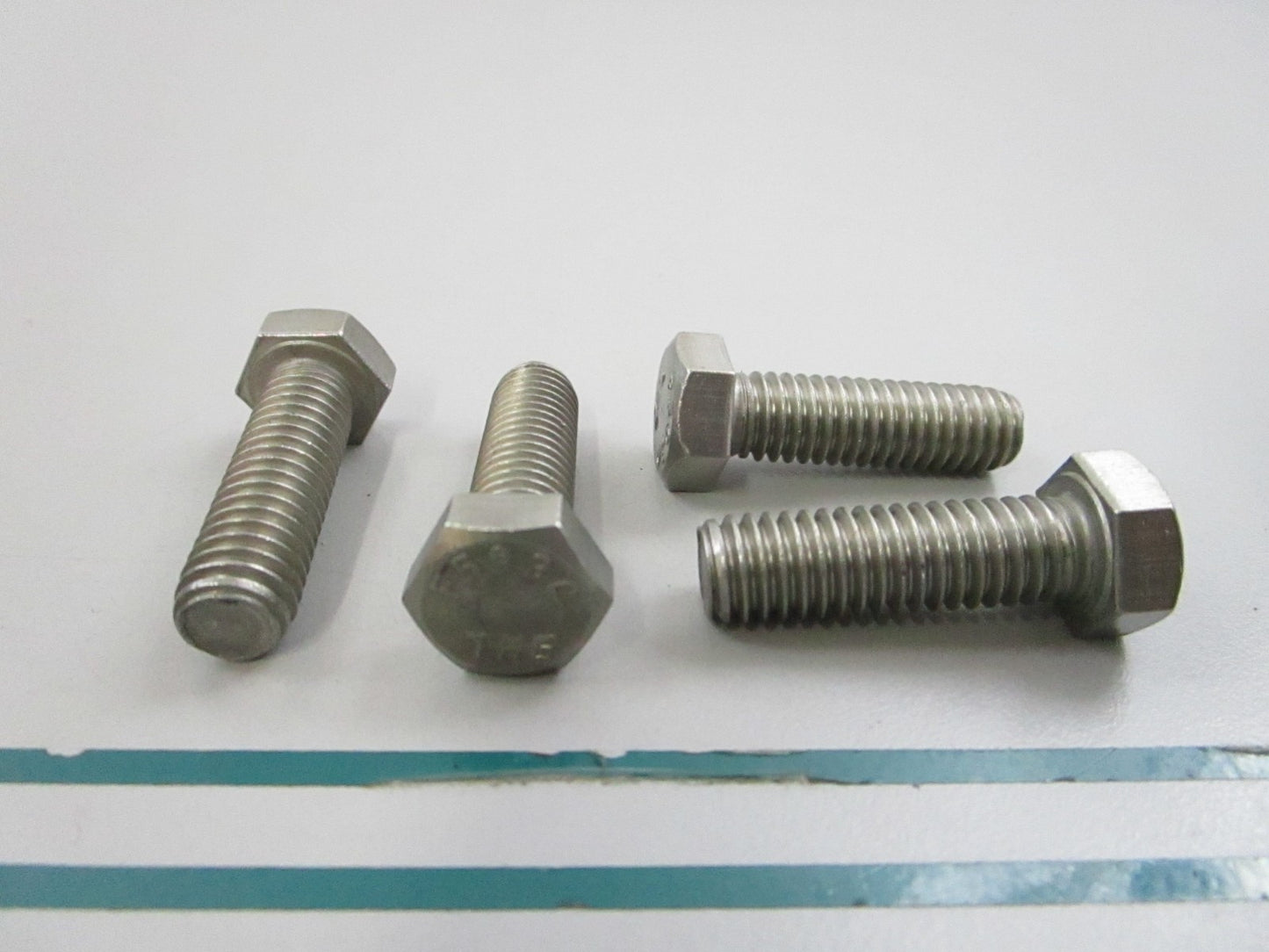 NEW OEM (LOT OF 4) 10-35047 Mercury Quicksilver Screw 0810