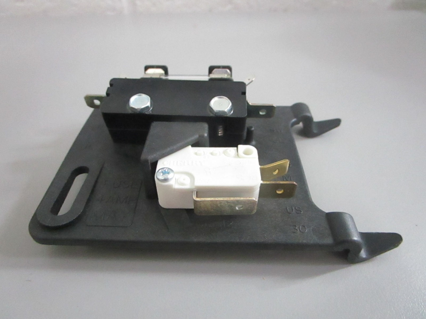 NEW OEM WP22001682 Whirlpool Dishwasher Kid Switch 0820