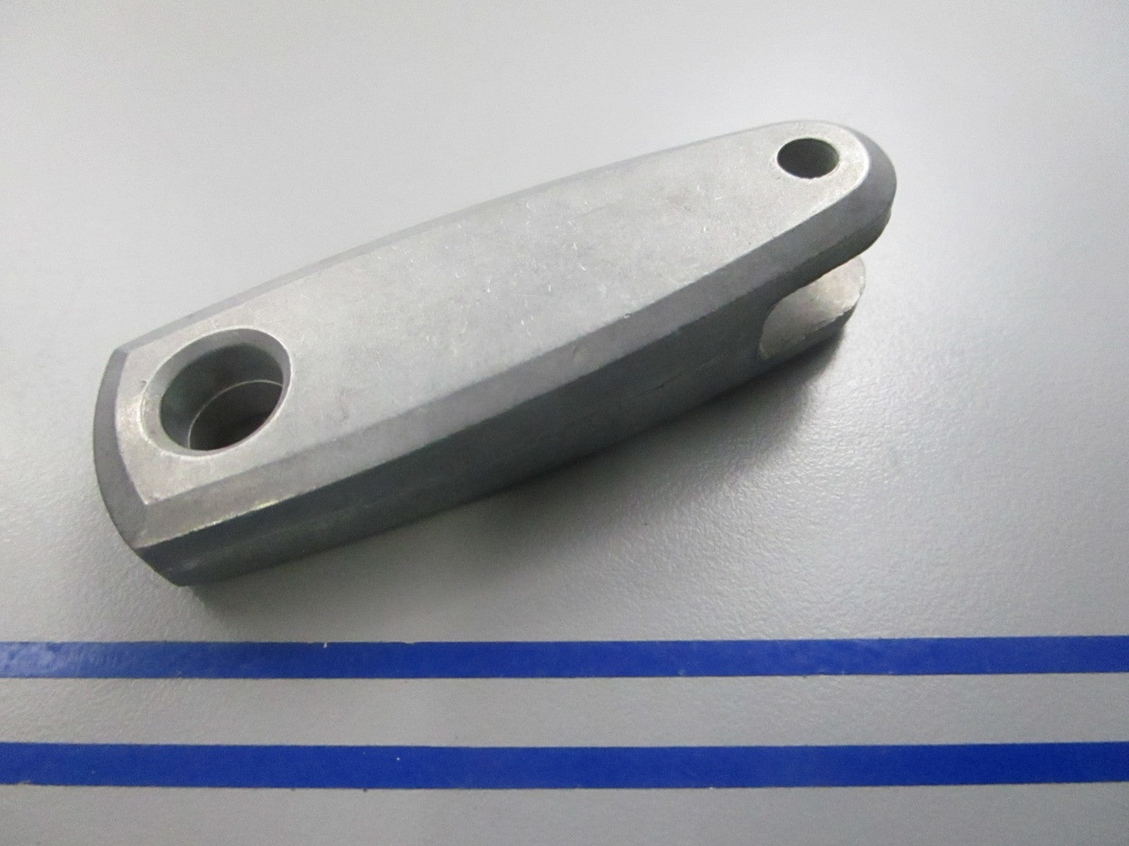 NEW OEM F424075T Mercury Quicksilver Clamp Screw Handle 0810