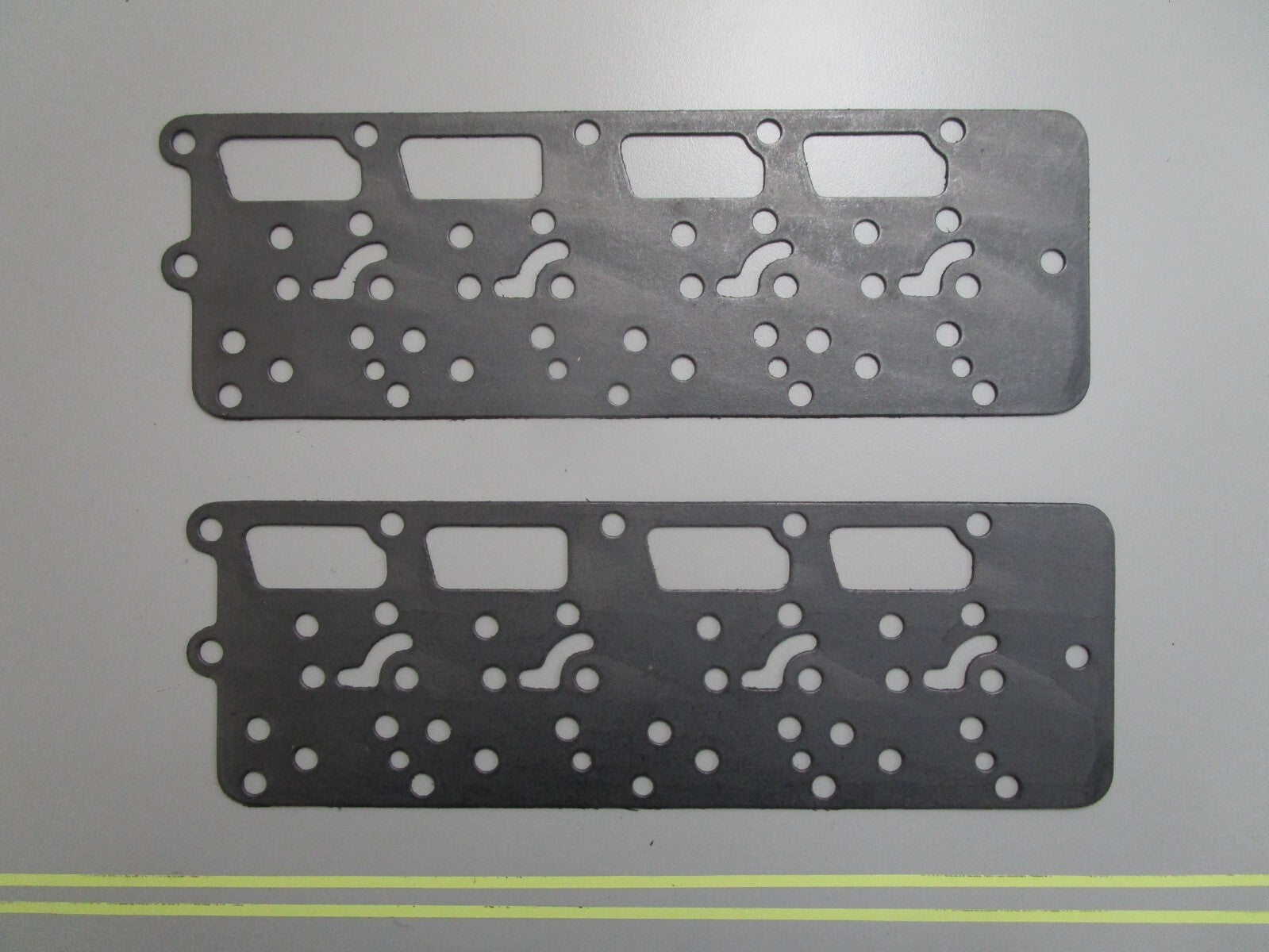 *NEW OEM* (LOT OF 2) 0810 OMC Johnson Evinrude Gasket 311531 0311531