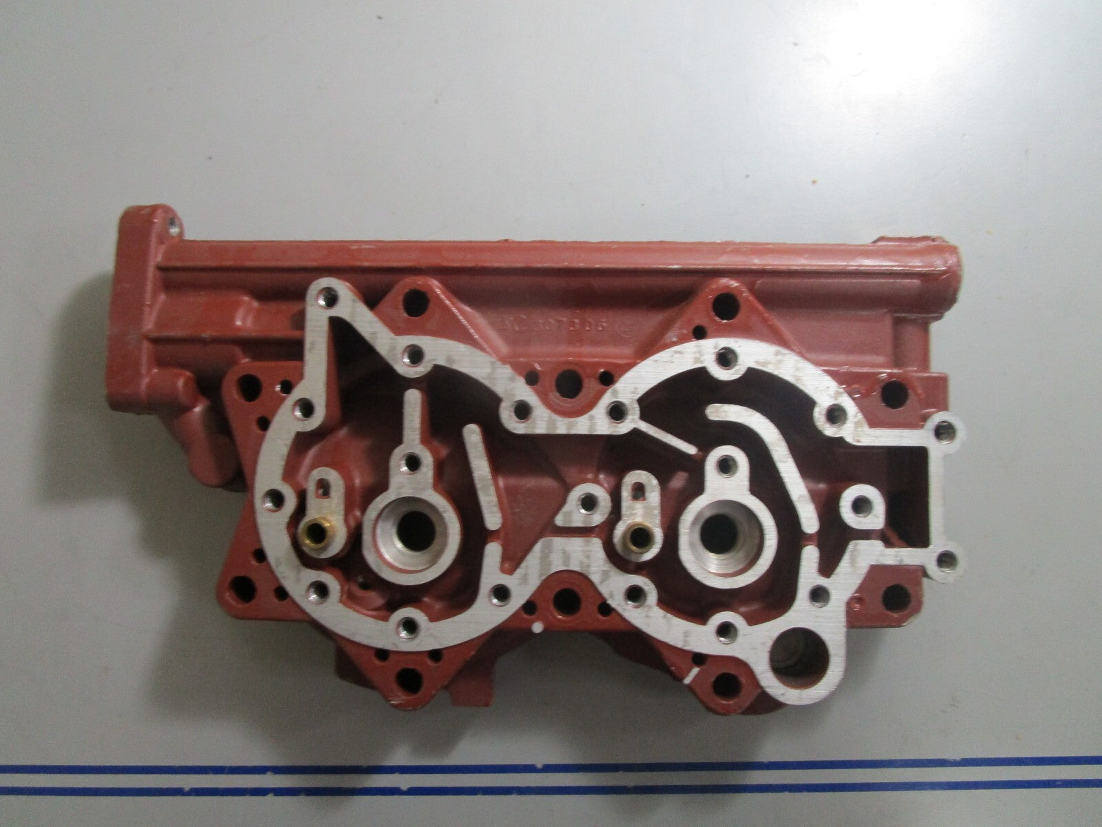 *NEW OEM* 0810 OMC Johnson Evinrude Cylinder Head 378810 307306 0378810 0307306