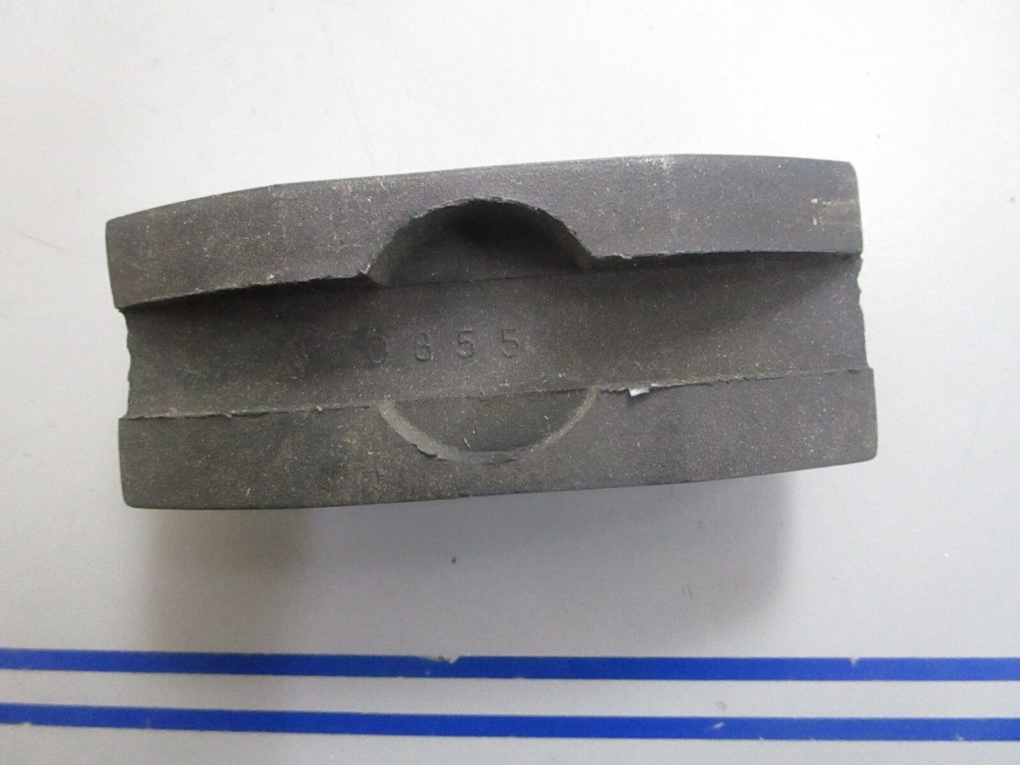 *NEW OEM* 0810 Volvo Penta Absorber 850855