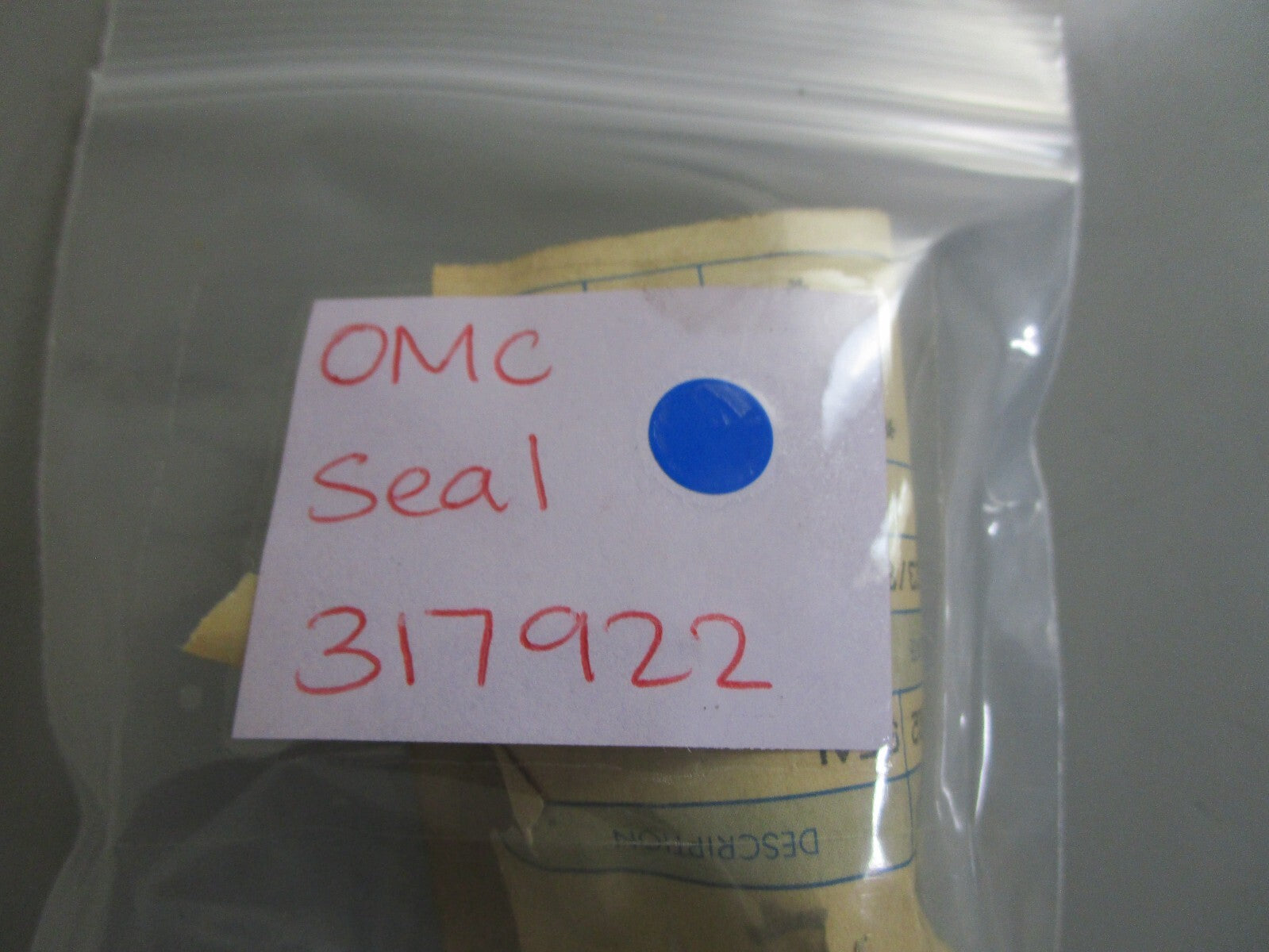 *NEW OEM* 0810 OMC Johnson Evinrude Seal 317922 0317922