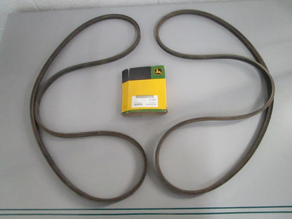 NEW OEM RE12086 John Deere Belt Set 0820