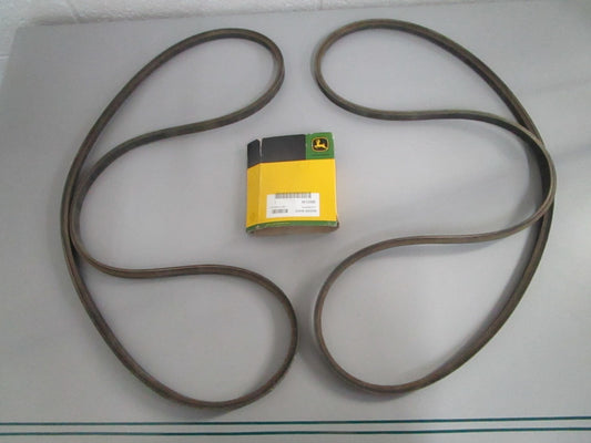 NEW OEM RE12086 John Deere Belt Set 0820