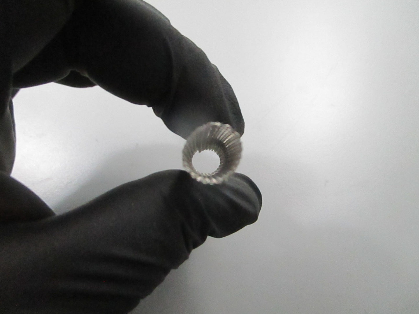 *NEW OEM* 0810 OMC Johnson Evinrude Screen w/ 2 Plugs 396200 0396200