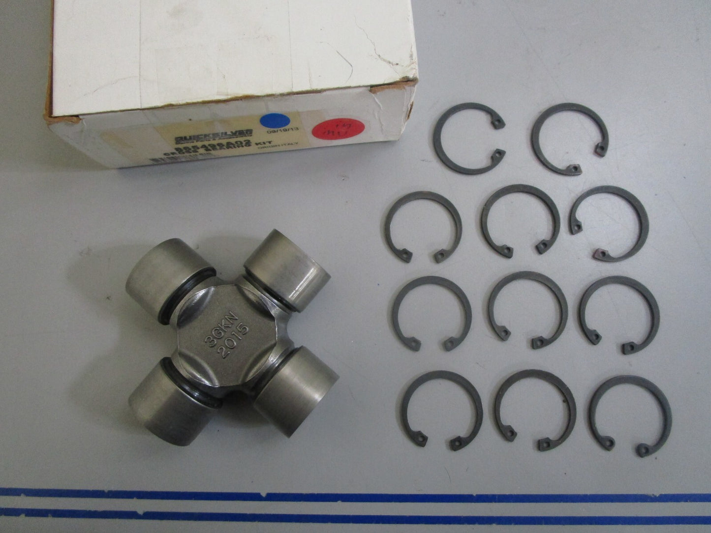 *NEW OEM* 0820 Mercury Quicksilver Cross Bearing Kit 865496A02